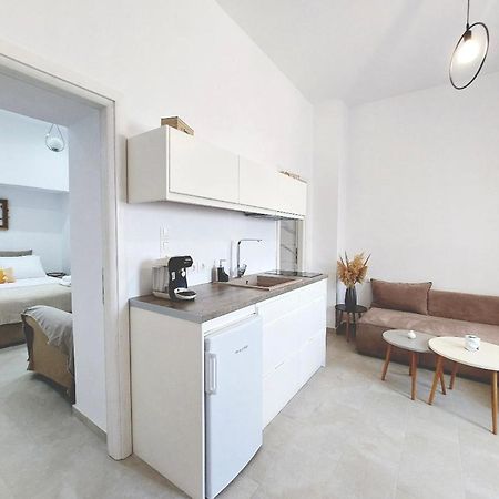 Lor Apparemment In Center Of Adamas Apartman Kültér fotó